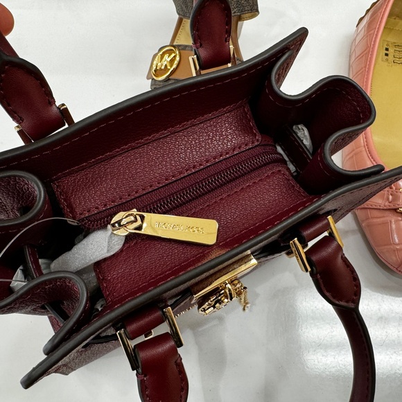 MICHAEL KORS HAMILTON MINI CROSSBODY KEY LOCK BAG CHERRY - Picture 4 of 7